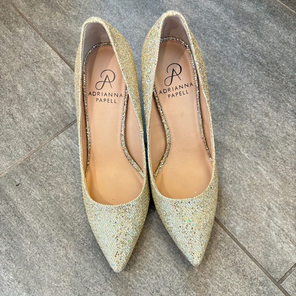 Adrianna Papell women glitter pouted toe shoes